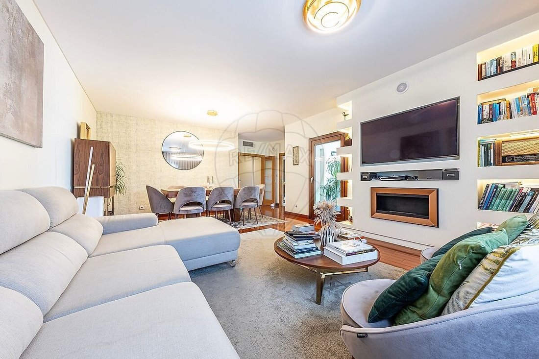 Apartment in Odivelas, Lisbon, Portugal 5 - 17850210
