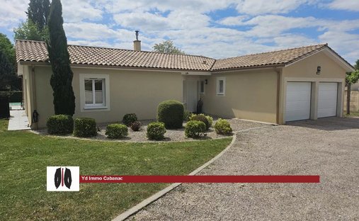 House in Saint-Morillon, Nouvelle-Aquitaine, France 1