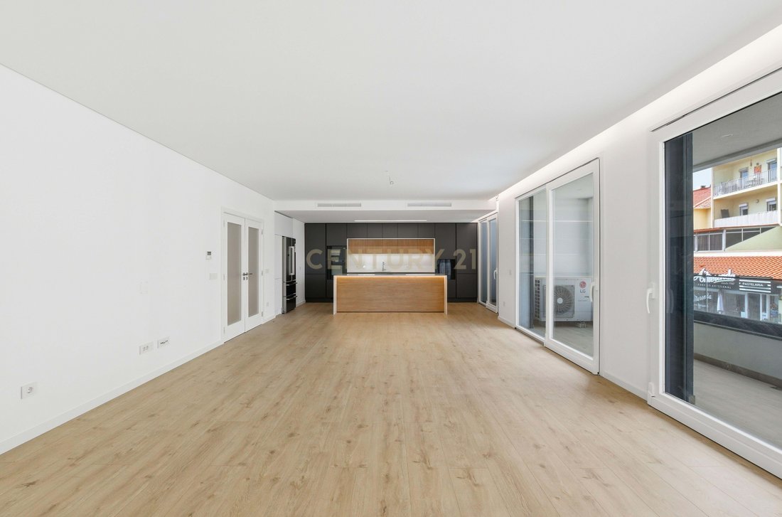 Apartment in Parede, Lisbon, Portugal 3 - 17850139