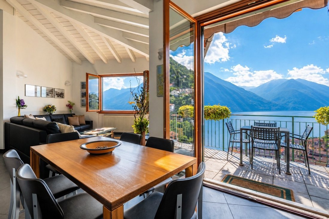 Apartment in Argegno, Lombardy, Italy 2 - 17850325