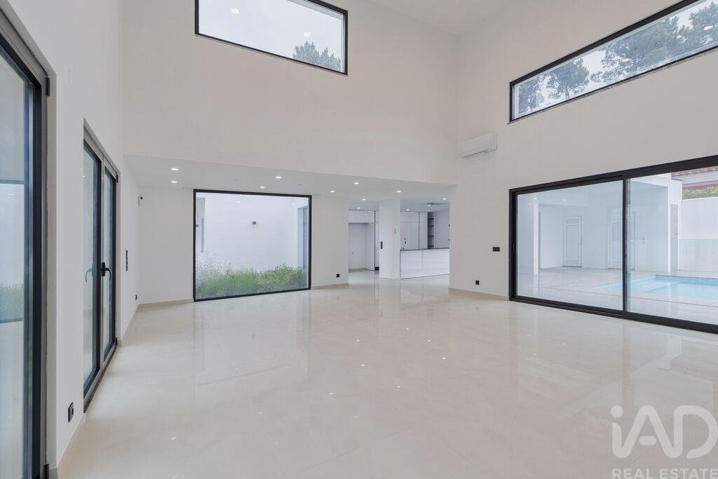 Townhouse in Corroios, Setubal, Portugal 5 - 17653247