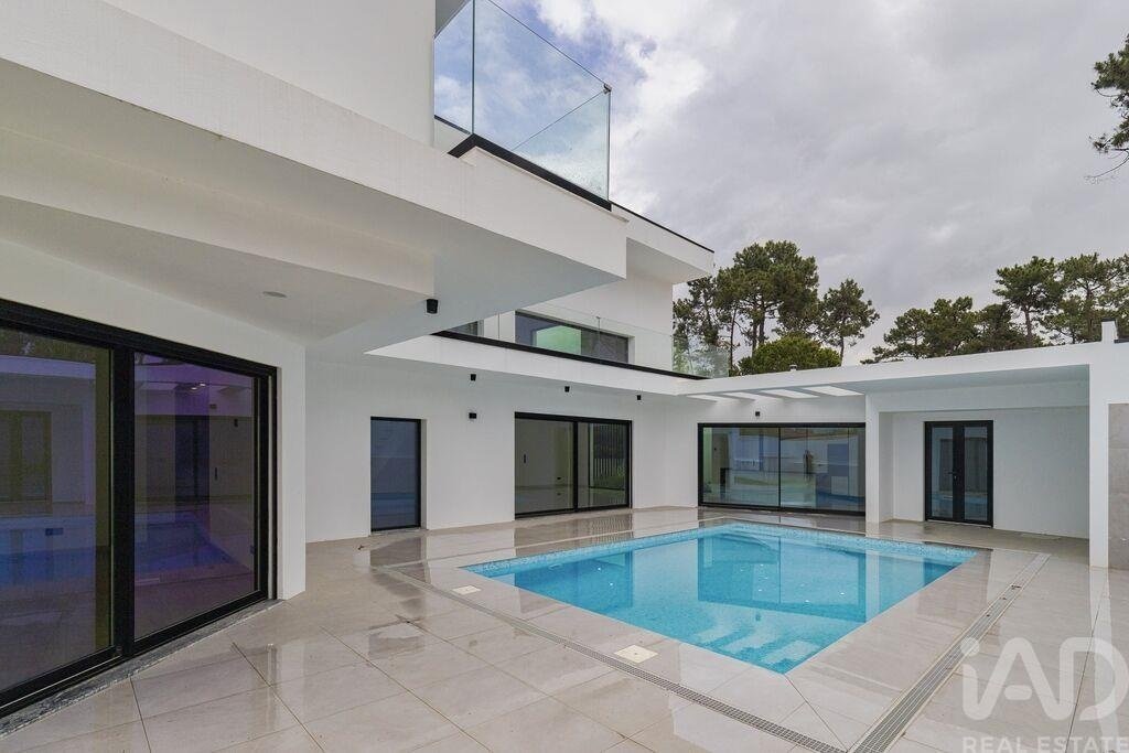 Townhouse in Corroios, Setubal, Portugal 1 - 17653247