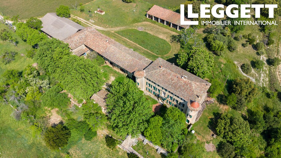 Castle in Rustrel, Provence-Alpes-Côte d'Azur, France 1 - 15007039