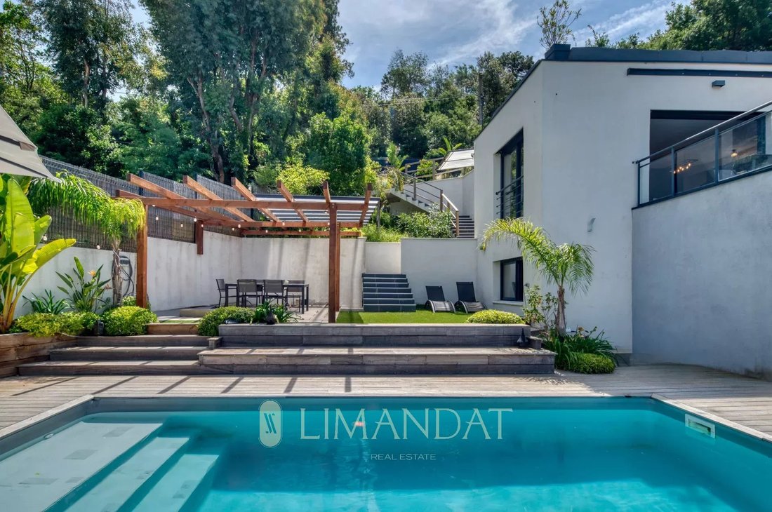 House in La Maure-Super Cannes, Vallauris, France 1 - 16065020
