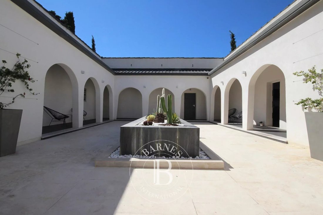 Villa in Cassis, Provence-Alpes-Côte d'Azur, France 2 - 12488847
