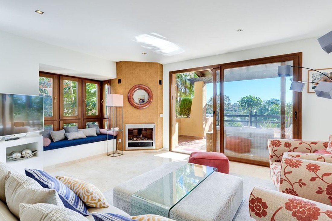Apartment in Estepona, Andalusia, Spain 4 - 17850355