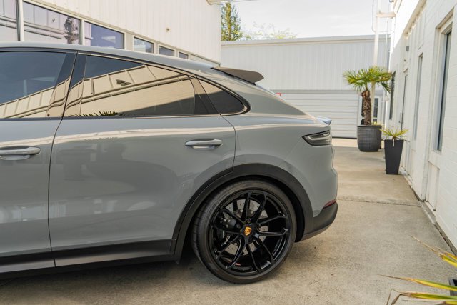 Suv in Bellevue, WA, United States 5 - 17850332