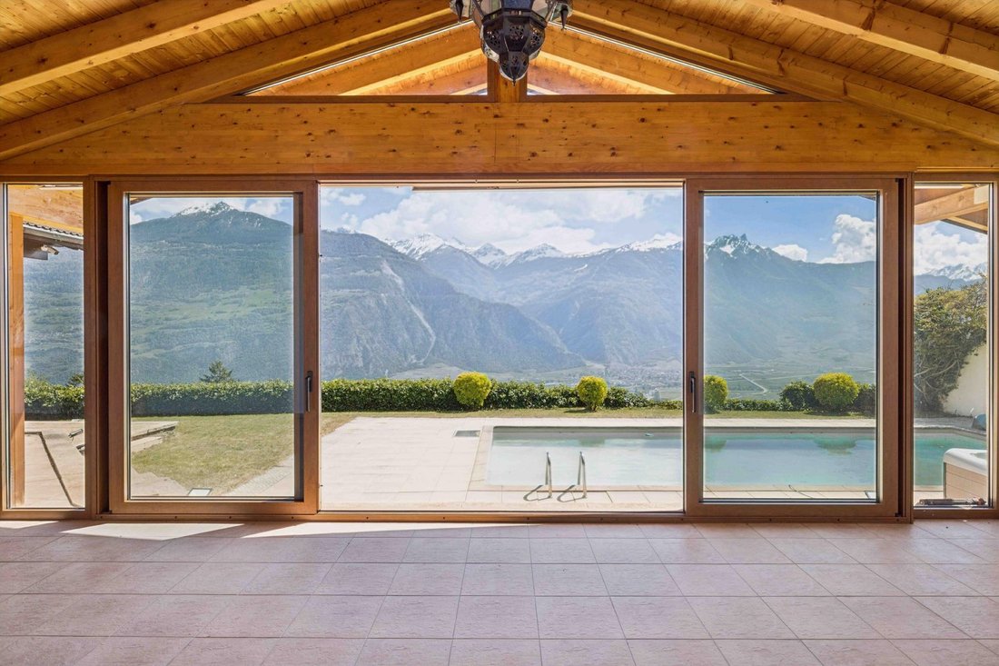 Exceptional Villa With Swimming Pool And Spectacular Valley Views Chamoson