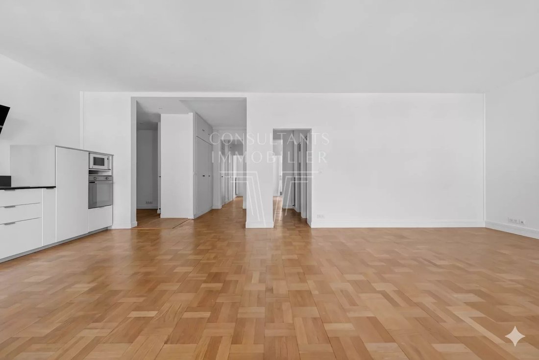 Apartment in Muette Sud, Paris 16e Arrondissement, Paris 3 - 17850346