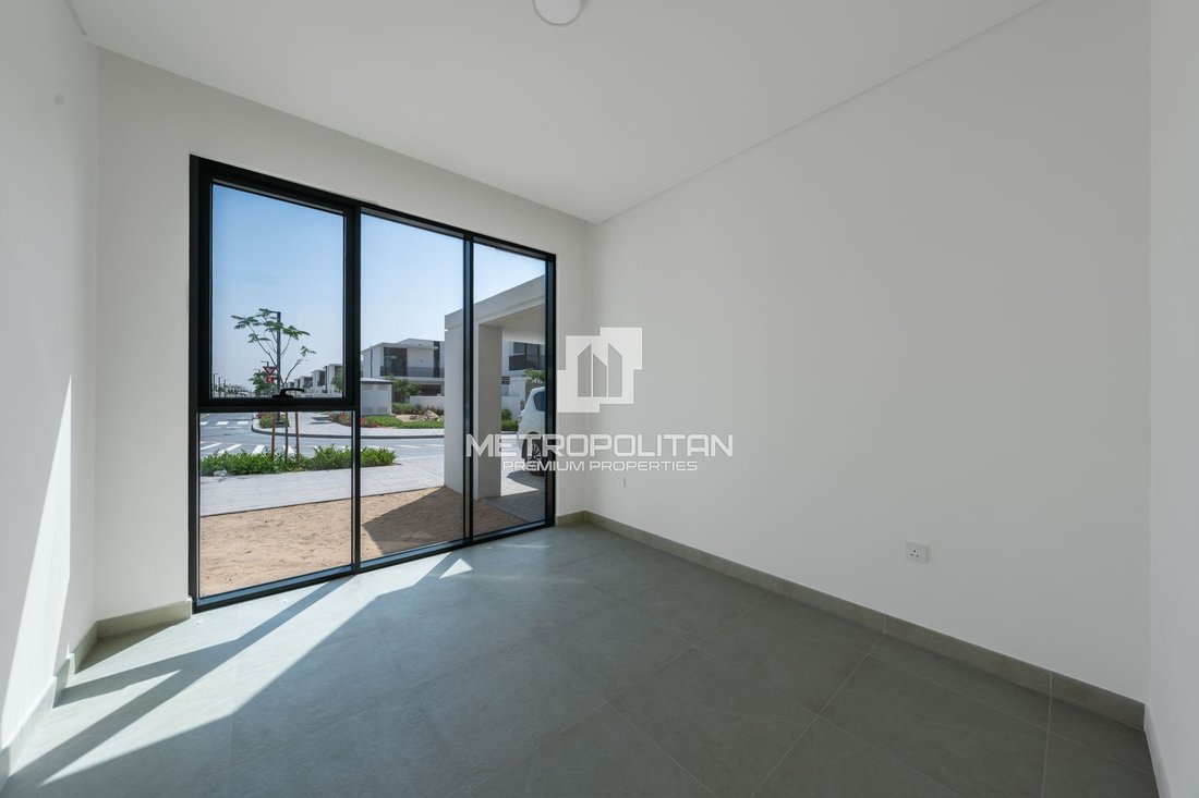 Townhouse in Mina Jebel Ali, Dubai, United Arab Emirates 2 - 17850353