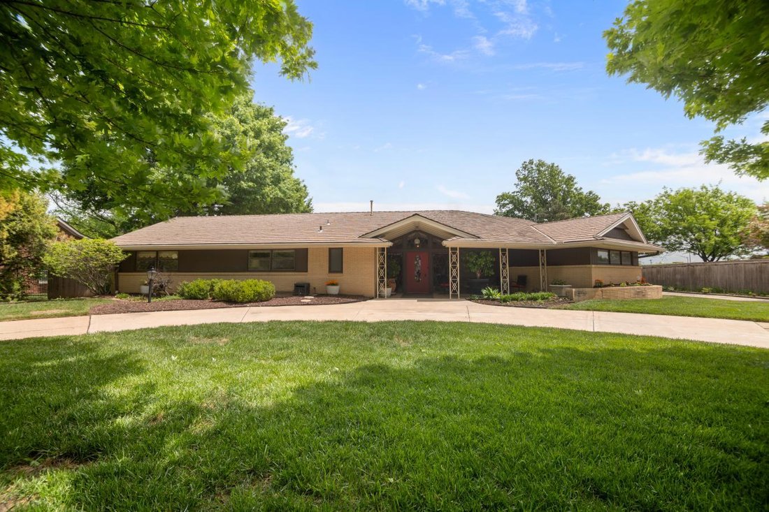 House in Eastborough, Kansas, United States 3 - 17850305