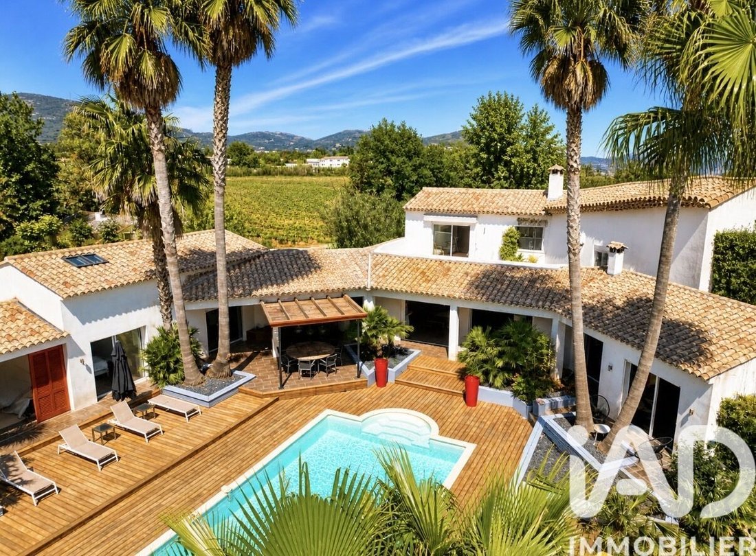 House in Grimaud, Provence-Alpes-Côte d'Azur, France 1 - 17389870