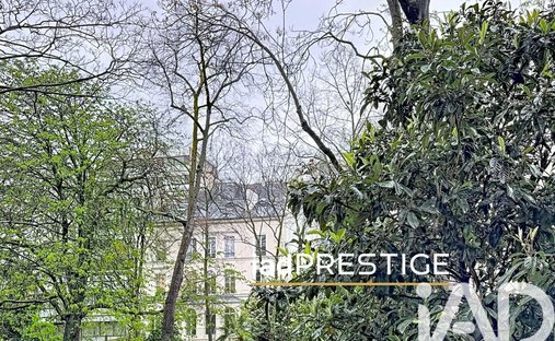 Apartment in Saint Philippe du Roule, Paris 8e Arrondissement, Paris 1