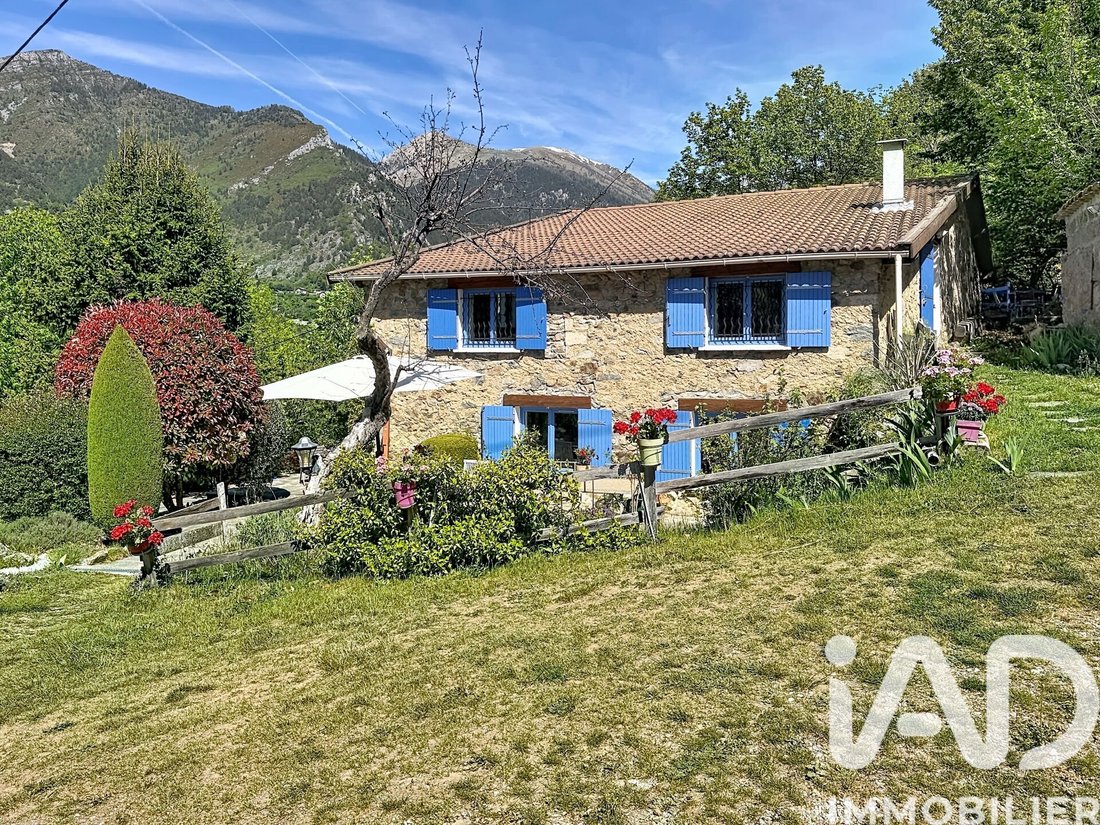 House in Saint-Martin-Vésubie, Provence-Alpes-Côte d'Azur, France 1 - 17852519