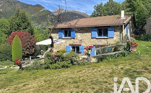 Casa en Saint-Martin-Vésubie, Provenza-Alpes-Costa Azul, Francia 1
