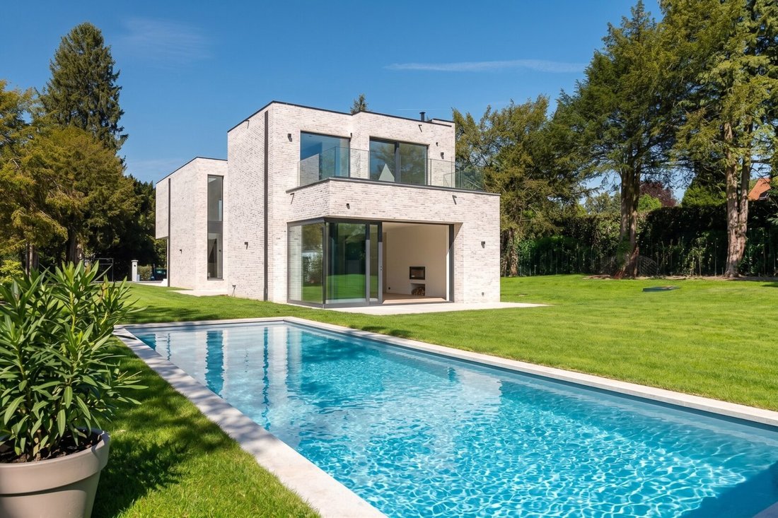 Villa in Sint-Genesius-Rode, Flanders, Belgium 1 - 17850422