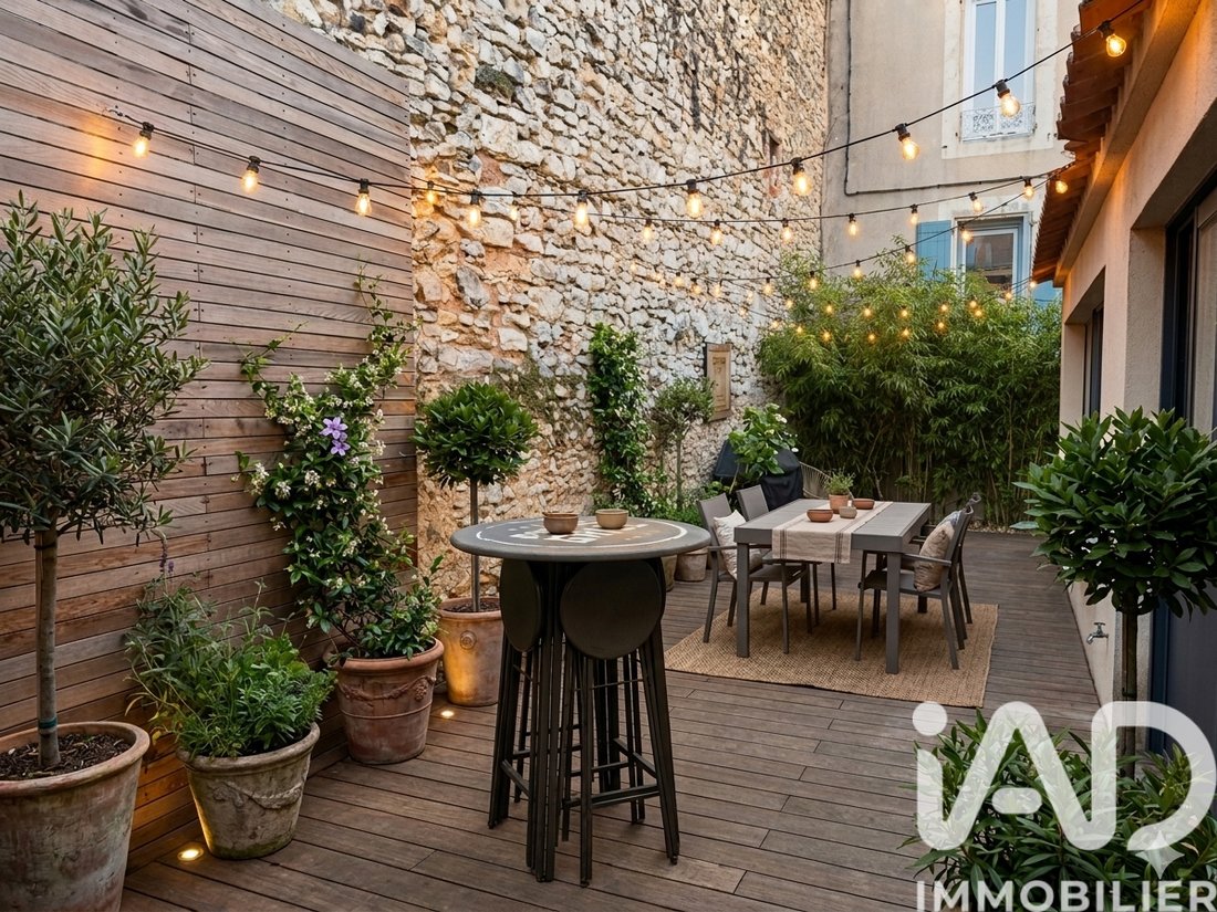 Apartment in Esplanade, Nimes, France 2 - 15821638
