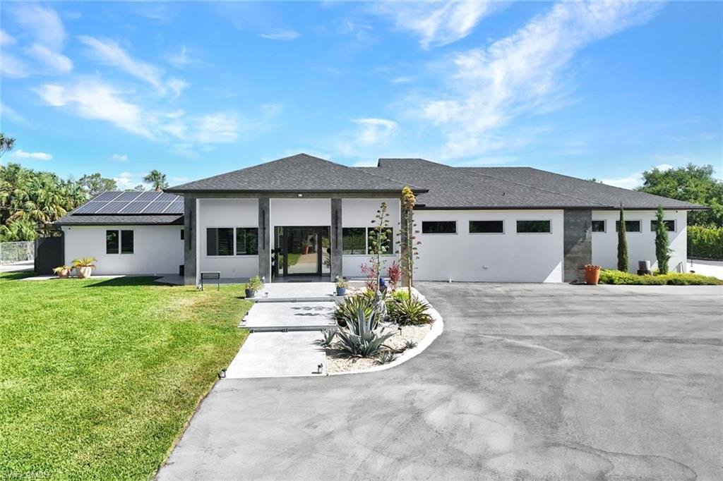 House in Naples, Florida, United States 3 - 17850527