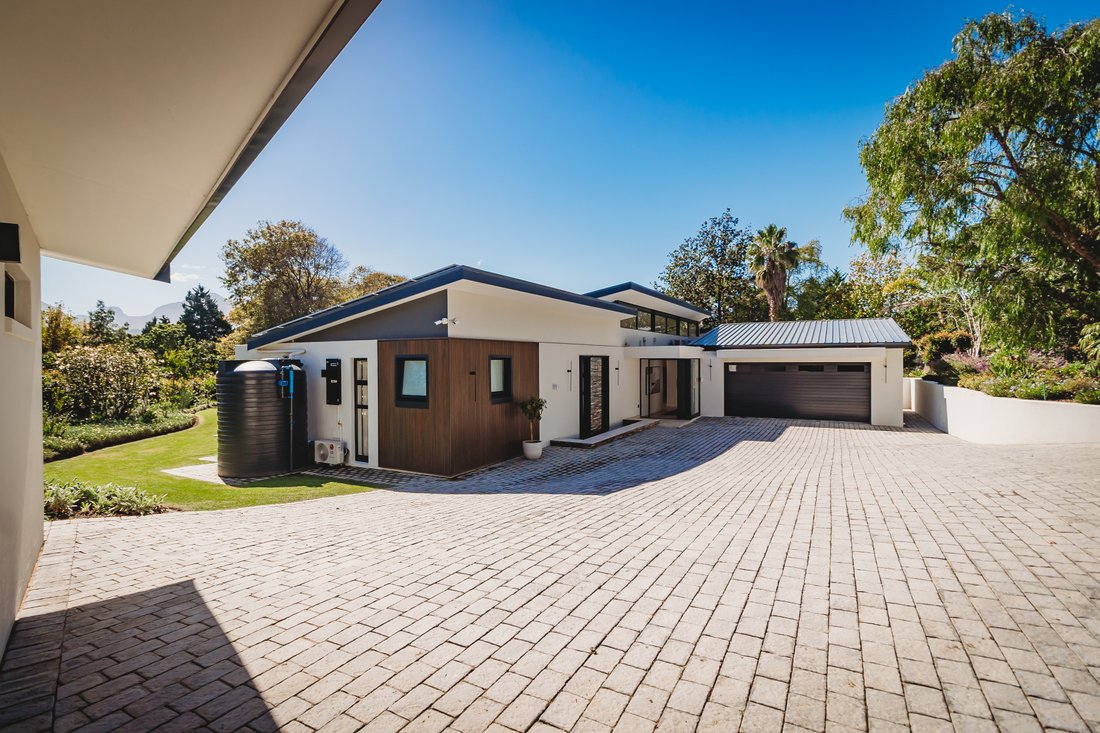House in George, Western Cape, South Africa 5 - 17851061