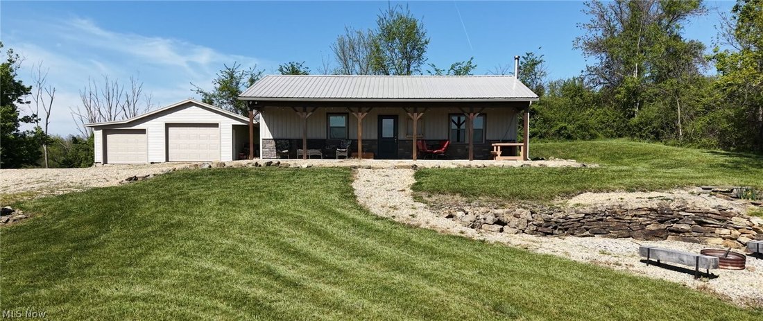 House in Barnesville, Ohio, United States 1 - 16916299