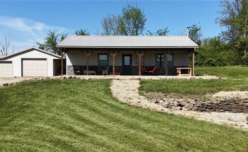 House in Barnesville, Ohio, United States 1