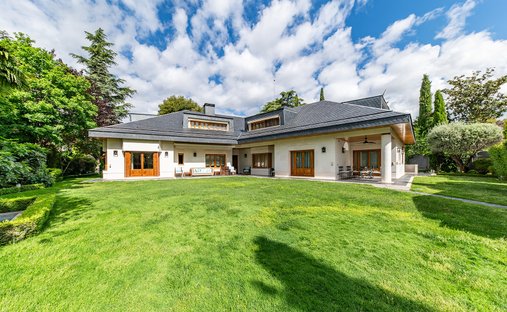 Chalet in Hortaleza, Madrid, Spanien 1