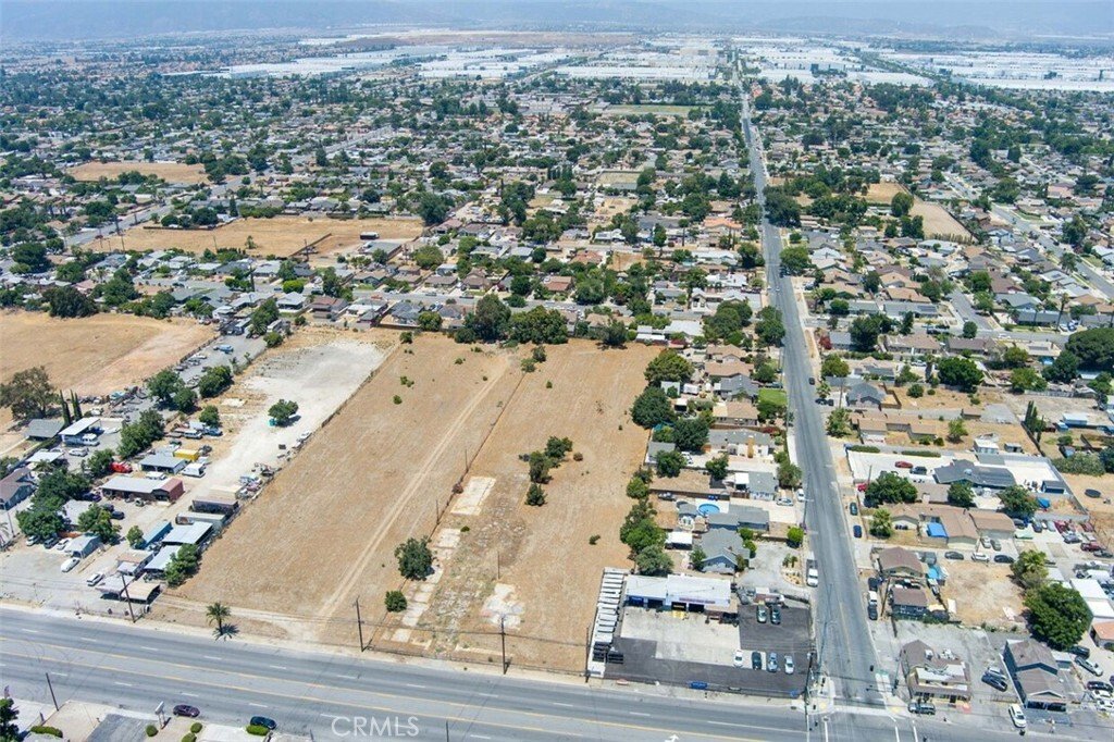 Land in Fontana, California, United States 3 - 17850703