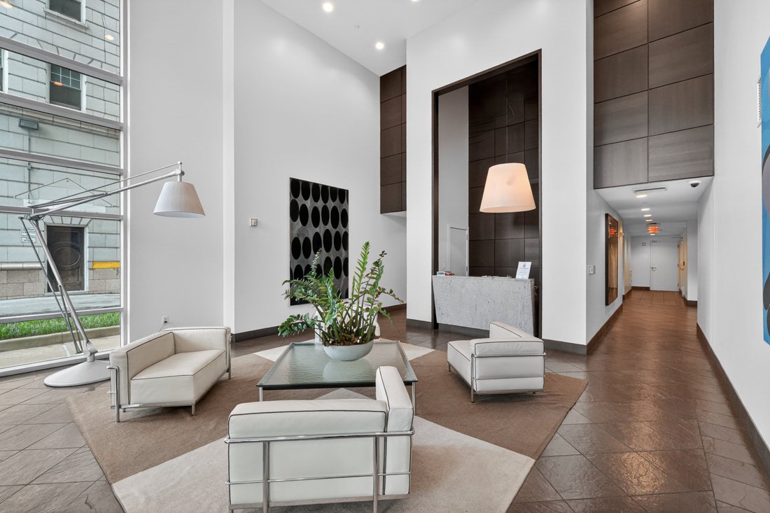 Condo in St. Louis, Missouri, United States 4 - 17851077