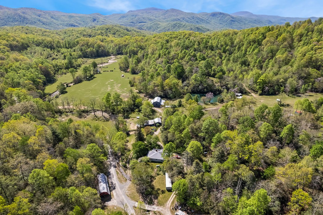 Land in Black Mountain, North Carolina, United States 3 - 17851169