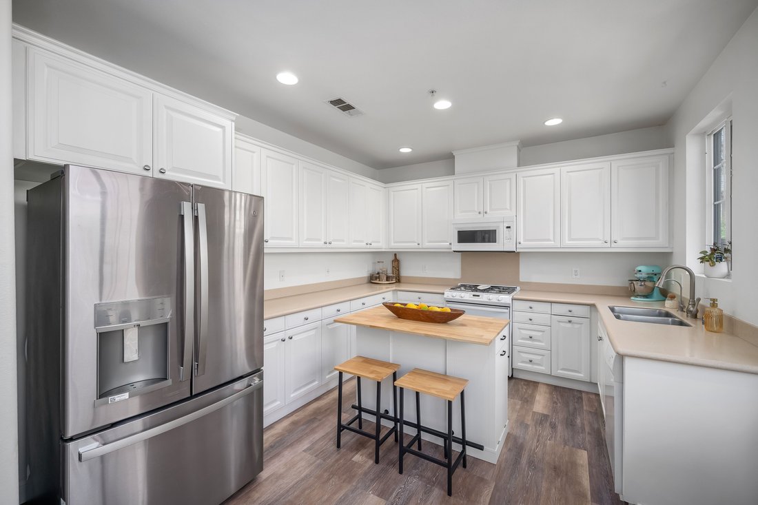 Atascadero, California, United States 3 - 17851014