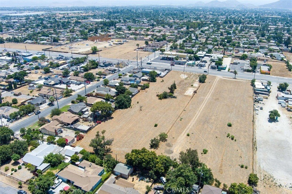 Land in Fontana, California, United States 1 - 17850703