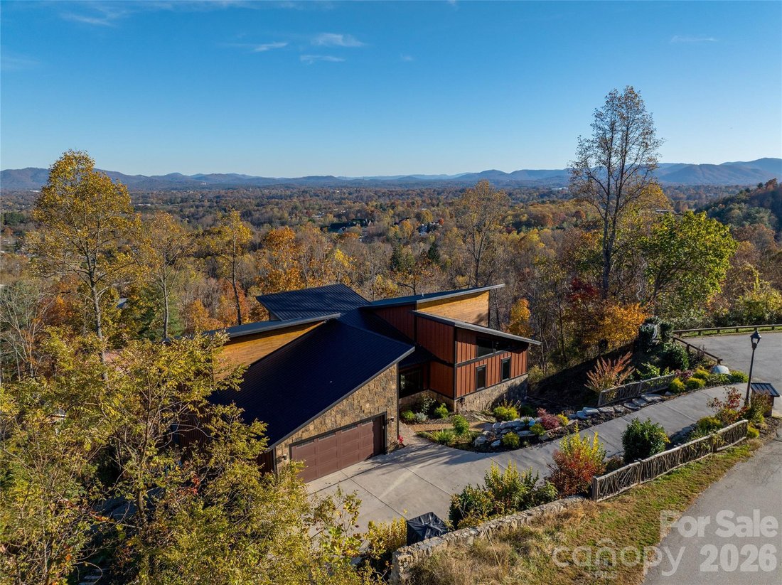 House in Asheville, North Carolina, United States 1 - 17632204