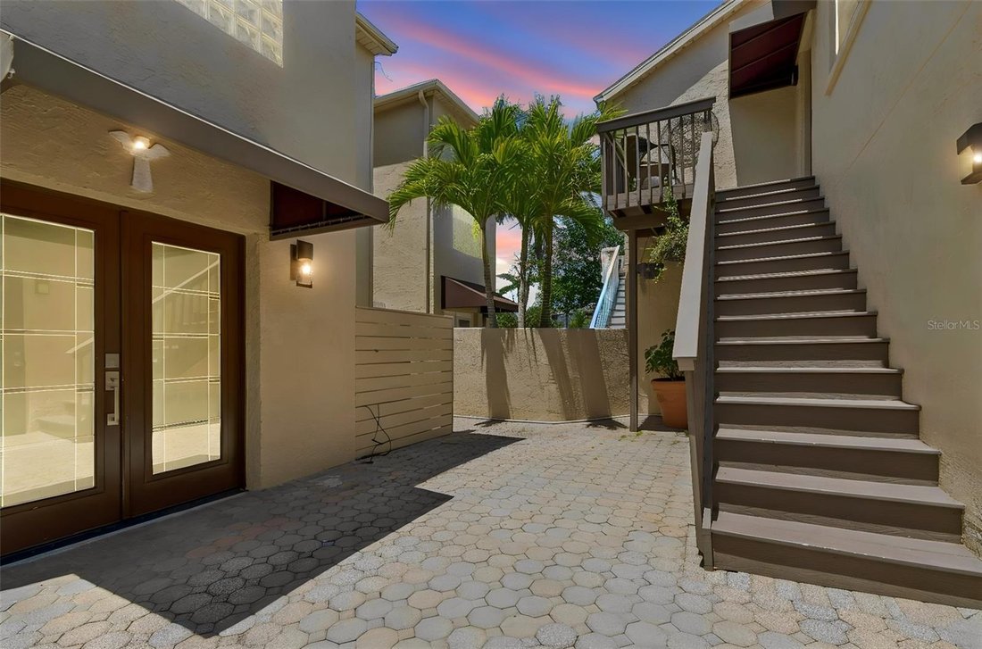 Townhouse in St. Petersburg, Florida, United States 5 - 17850672