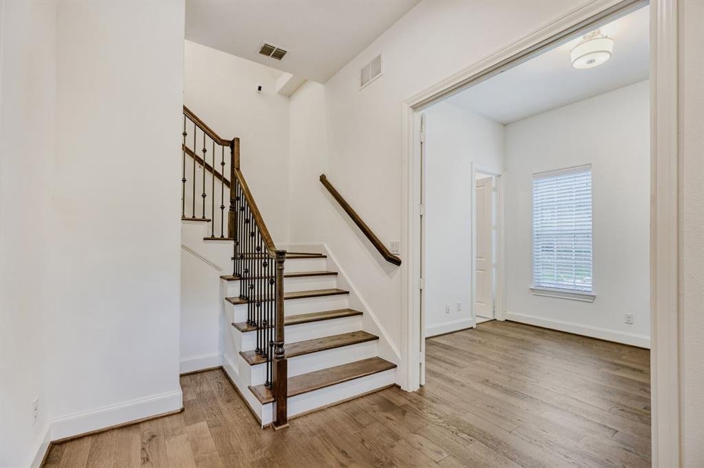 Dallas, Texas, United States 3 - 17851143