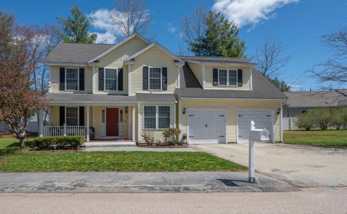 House in Nashua, New Hampshire, United States 1
