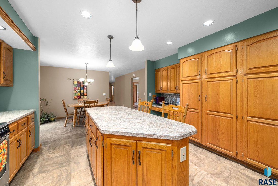House in Tea, South Dakota, United States 4 - 17850749