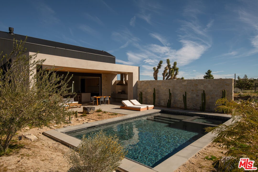 House in Yucca Valley, California, United States 3 - 17850633