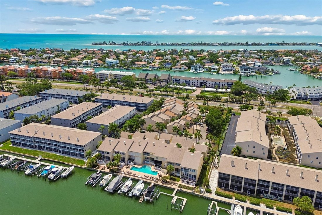 Townhouse in St. Petersburg, Florida, United States 1 - 17850672