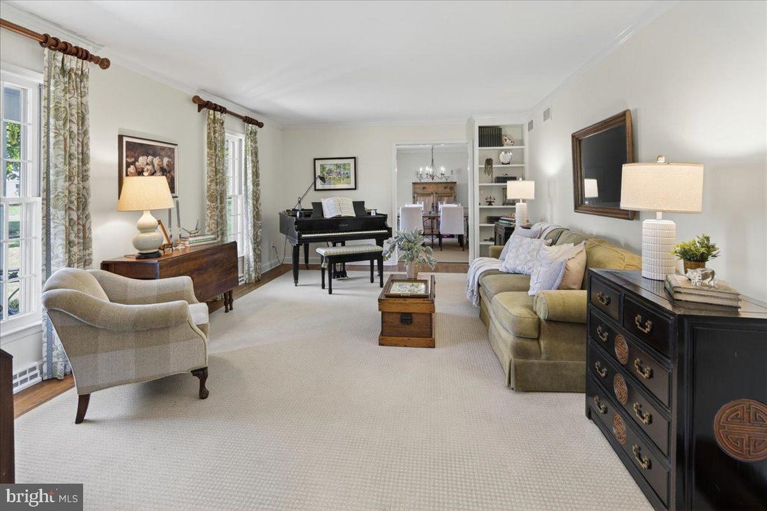 Pennington, New Jersey, United States 5 - 17851043