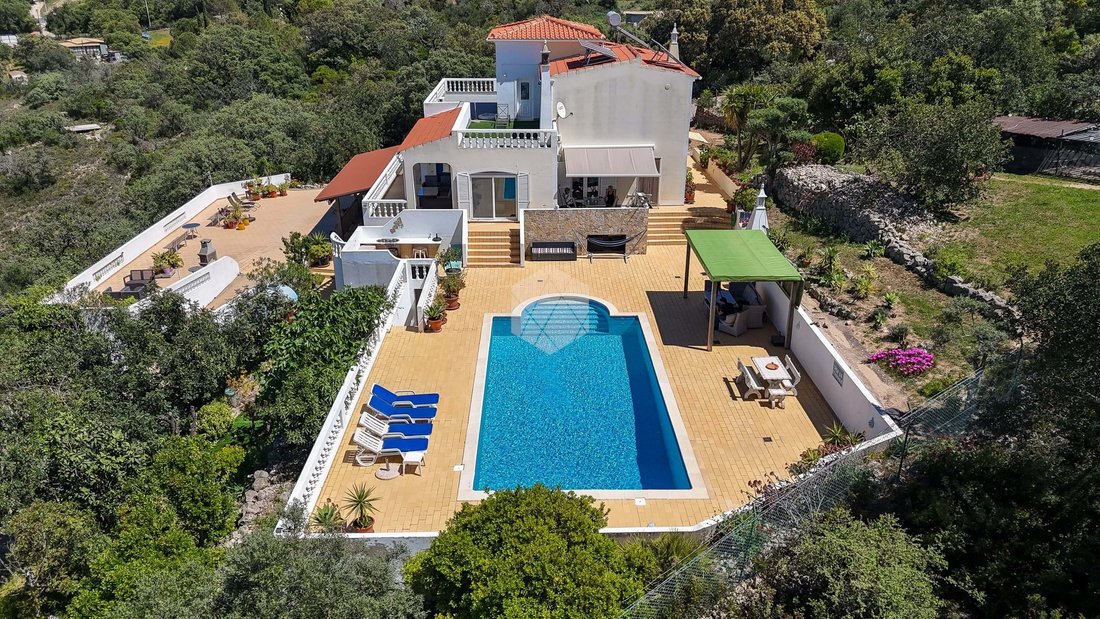 Villa in Loule (Sao Clemente), Algarve, Portugal 1 - 17850977