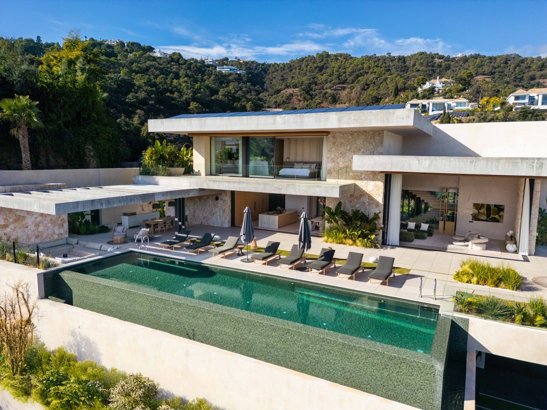 Villa in El Madroñal, Benahavis, Spain 2 - 17851297