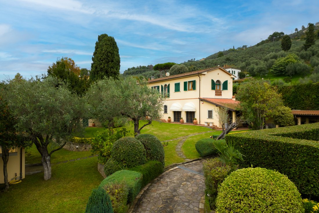 Villa in Pietrasanta, Tuscany, Italy 1 - 17851208