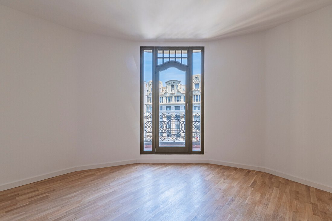Apartment in Ciutat Vella, Barcelona, Spain 2 - 17851287