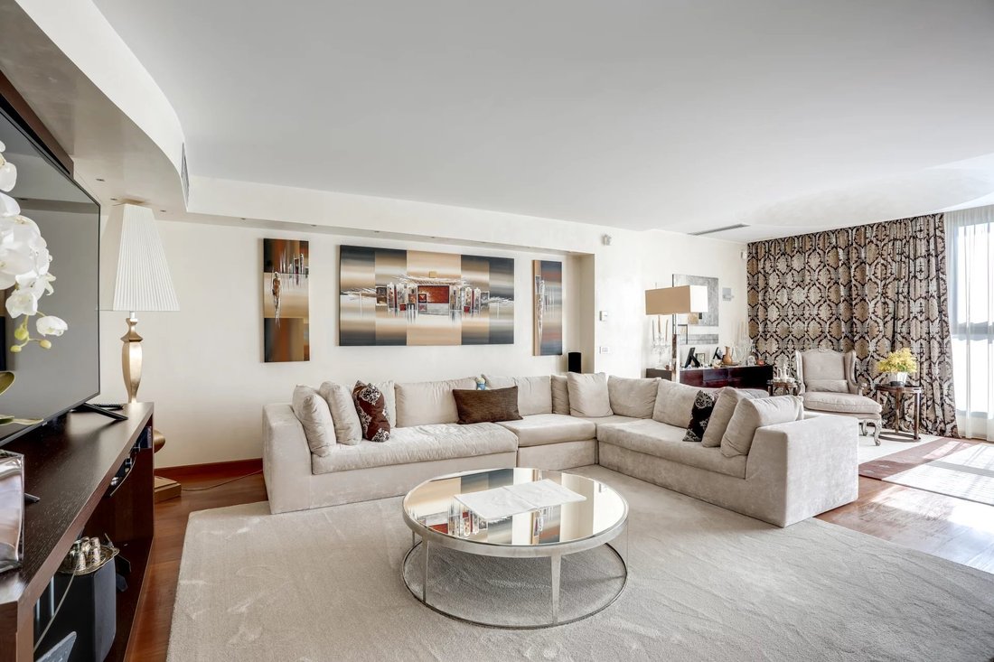 Apartment in Cabbe-Saint Roman, Roquebrune-Cap-Martin, France 5 - 17853181
