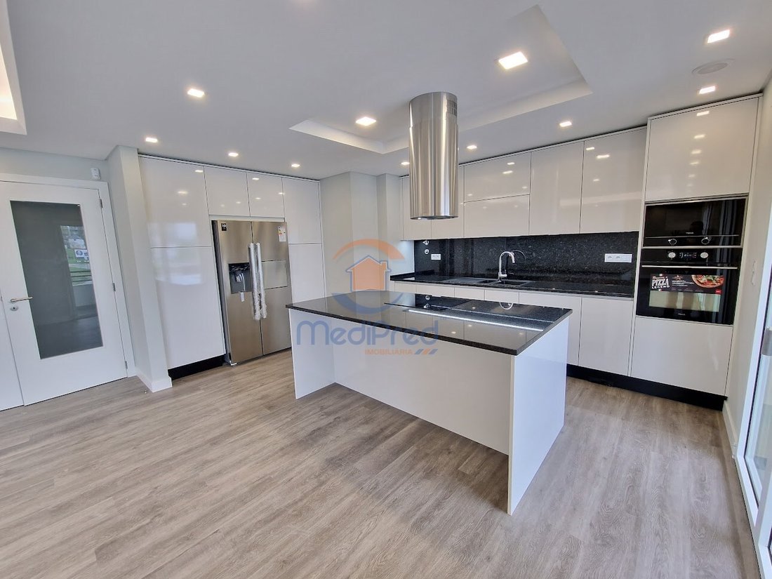 Apartment in Ramada e Canecas, Lisbon, Portugal 4 - 17853304