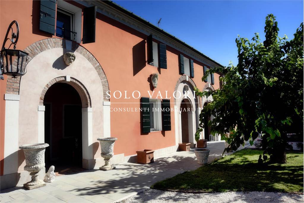 Villa in Camposampiero, Veneto, Italy 1 - 17856567
