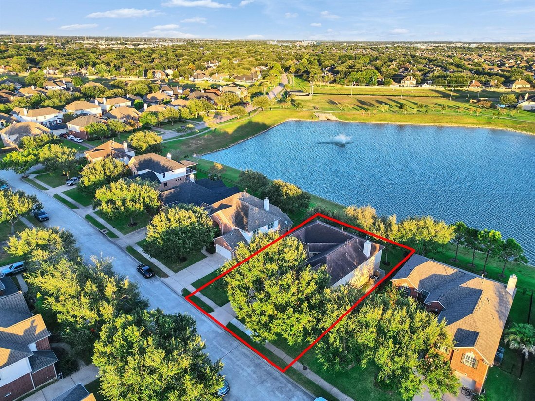 House in League City, Texas, United States 5 - 17855156