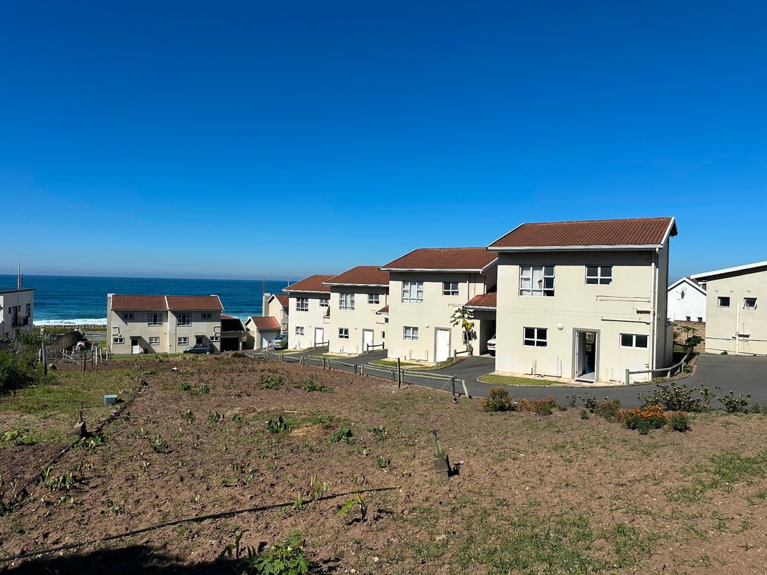 Estate in Scottburgh, KwaZulu-Natal, South Africa 1 - 17847776