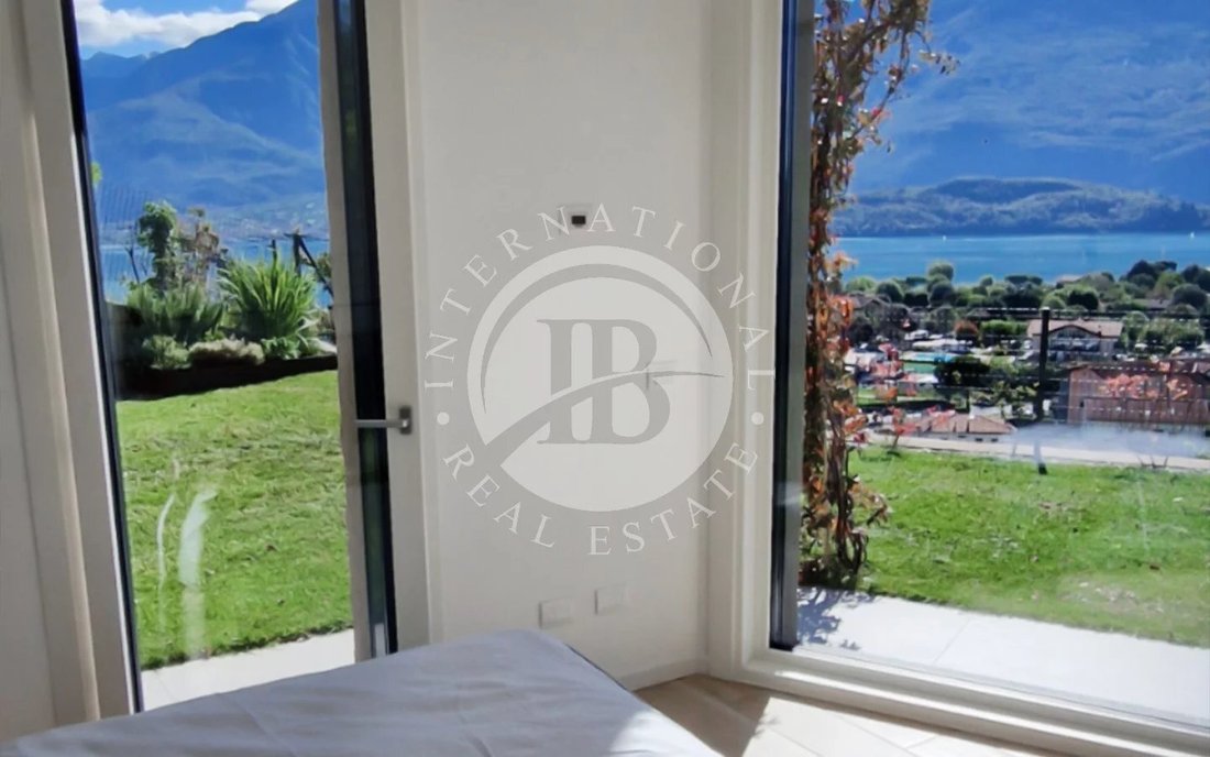 Apartment in Domaso, Lombardy, Italy 2 - 17851720