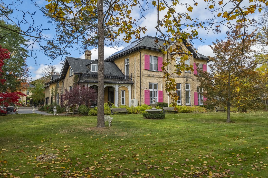 House in Brant, Ontario, Canada 1 - 17852707